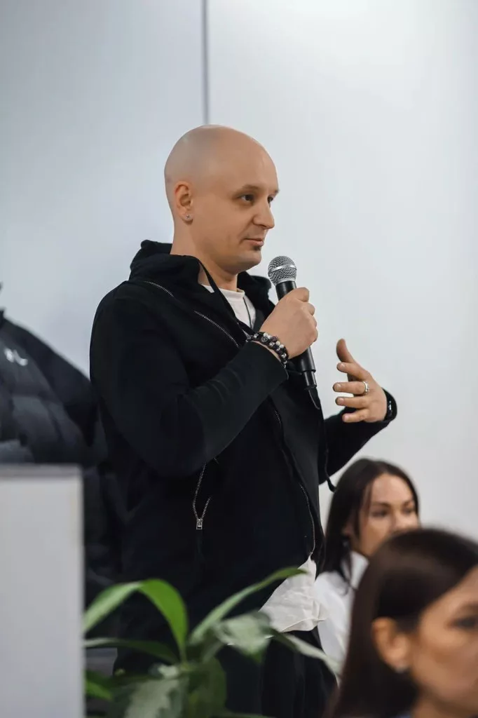 Спикер выступает